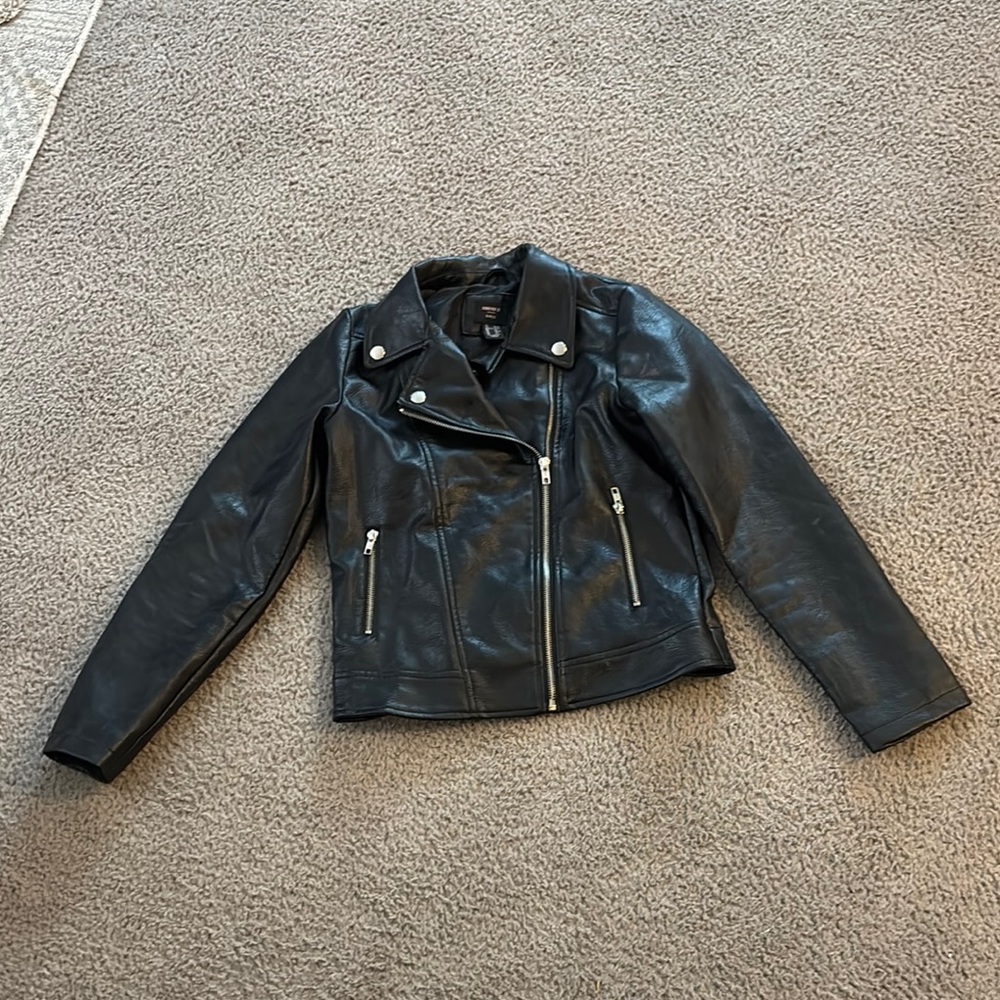 Forever 21 Black Leather Moto Jacket Asymmetrical Zipper